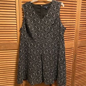 Tommy Hilfiger Black & White Lace Sleeveless Dress